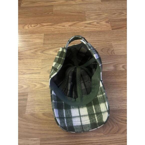 Universal Thread Checked Green Hat - Picture 3 of 9